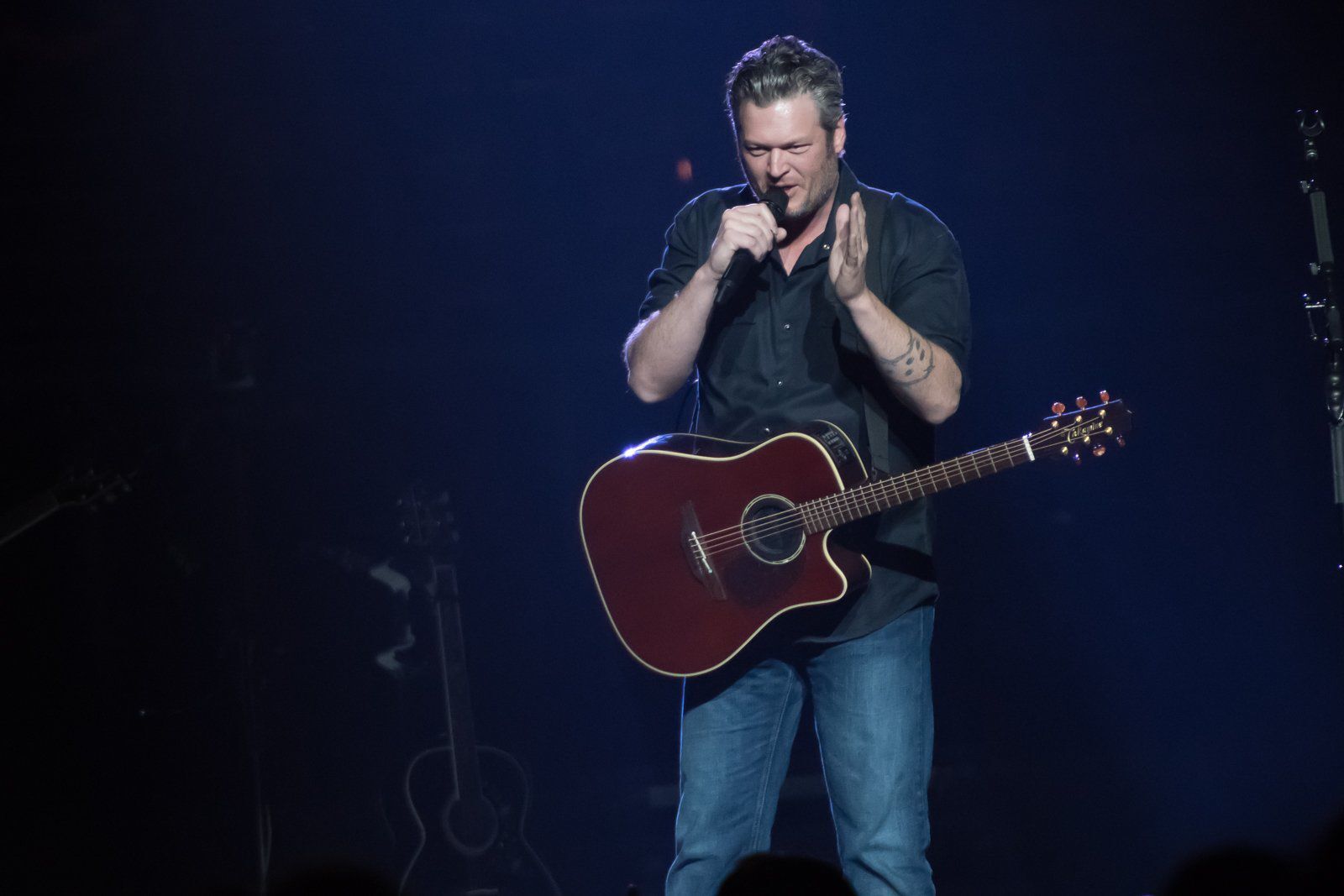 Blake Shelton at Scottrade Center
